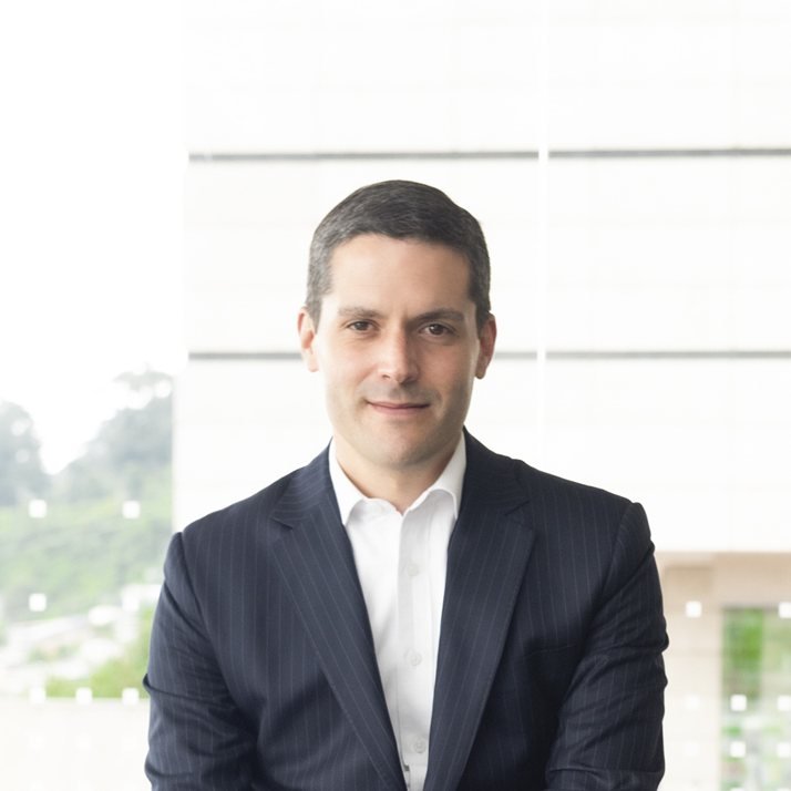 Juan Felipe Navia, Fundador de Navia & Asociados